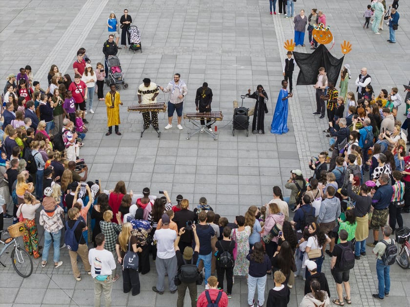 Barwna parada Lelenfant, 28.08