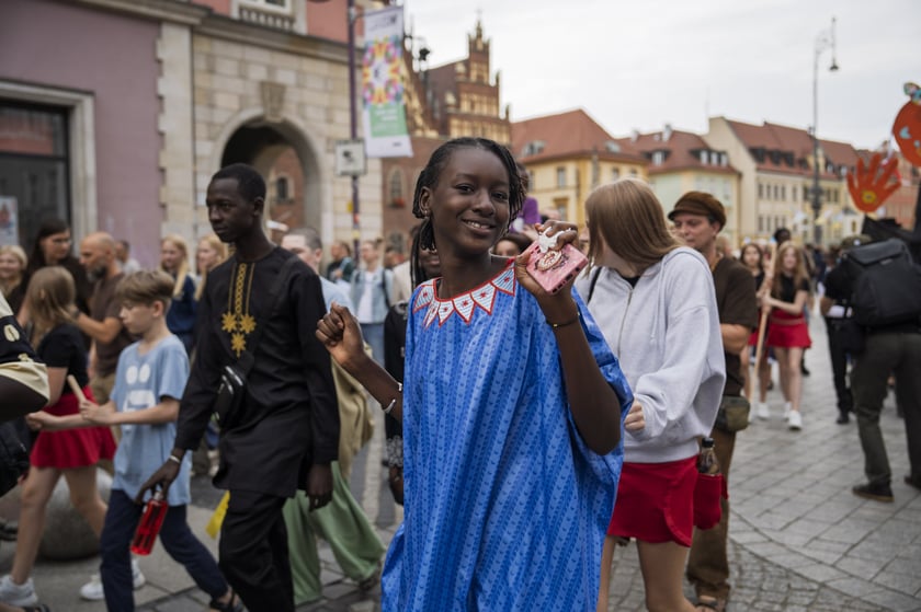 Barwna parada Lelenfant, 28.08