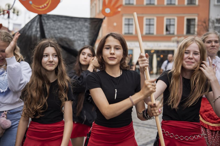 Barwna parada Lelenfant, 28.08