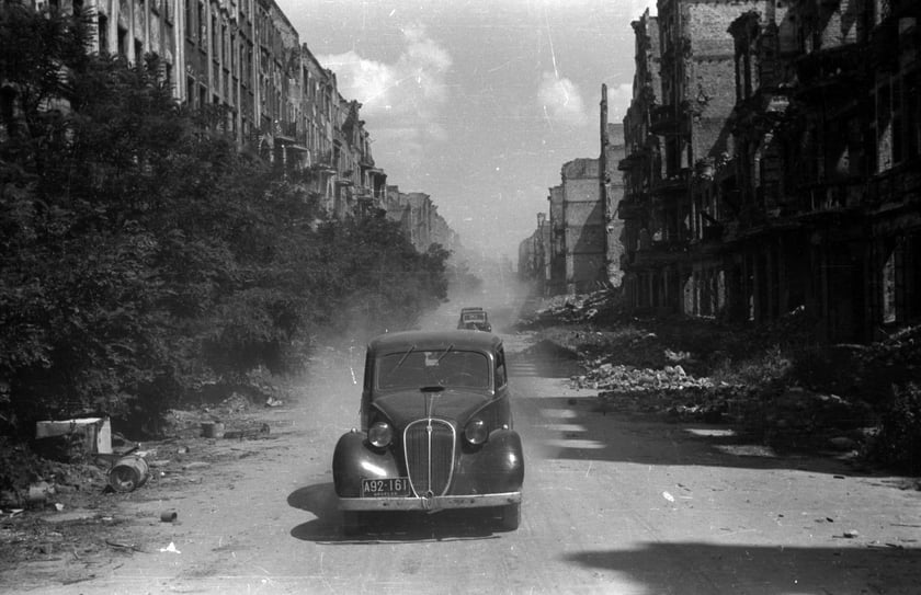 Zdjęcie z wystawy "Niemi świadkowie historii"