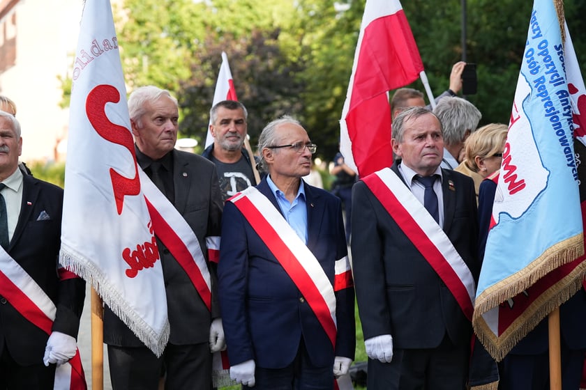Uroczystości przy pomniku Rotmistrza Witolda Pileckiego w 81. rocznicę wybuchu Powstania Warszawskiego