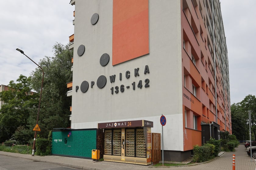 Jajomat przy ul. Popowickiej we Wrocławiu