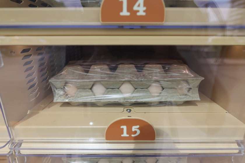 Jajomat przy ul. Popowickiej we Wrocławiu