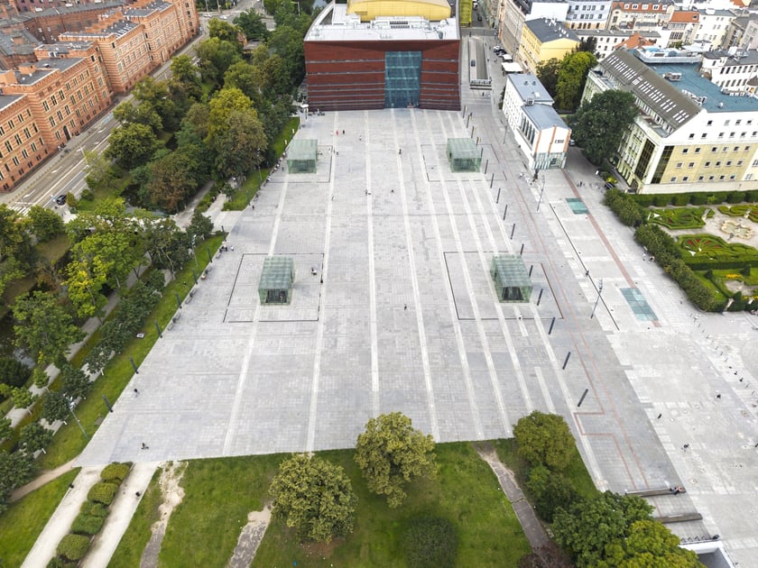 Plac Wolności we Wrocławiu przed rozpoczęciem remontu - sierpień 2025 r.