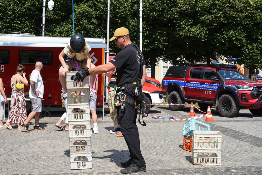 Piknik bezpieczeństwa przy Hali Stulecia - niedziela 10 sierpnia
