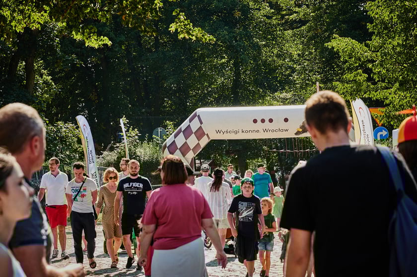 7 dzień wyścigowy na Partynicach - 10.08.25