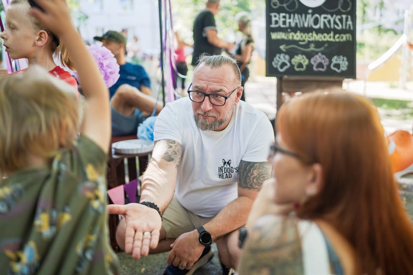 Festyn podw&oacute;rkowy "Dbam to mam" przy ul. Fiołkowej. Wrocław, 12.08.2025