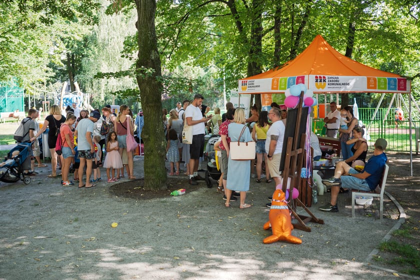 Festyn podw&oacute;rkowy "Dbam to mam" przy ul. Fiołkowej. Wrocław, 12.08.2025