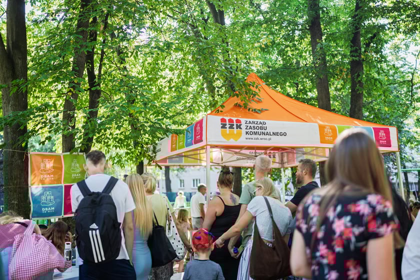 Festyn podw&oacute;rkowy "Dbam to mam" przy ul. Fiołkowej. Wrocław, 12.08.2025