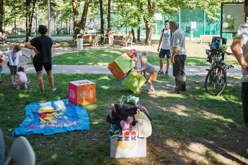 Festyn podw&oacute;rkowy "Dbam to mam" przy ul. Fiołkowej. Wrocław, 12.08.2025