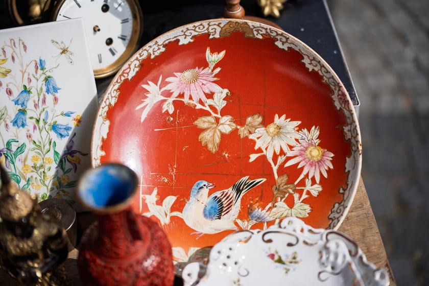 Giełda staroci pod Iglicą we Wrocławiu