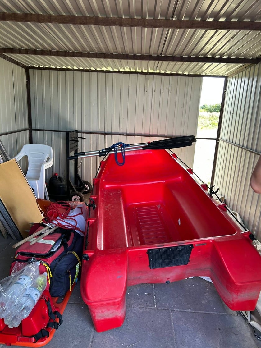 Złodzieje okradli magazyn Wodnej Służby Ratowniczej w Siechnicach