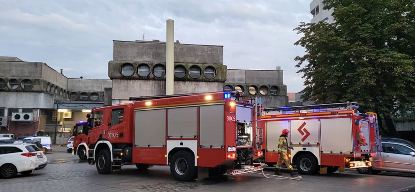 Akcja gaszenia pożaru na pl. Grunwaldzkim