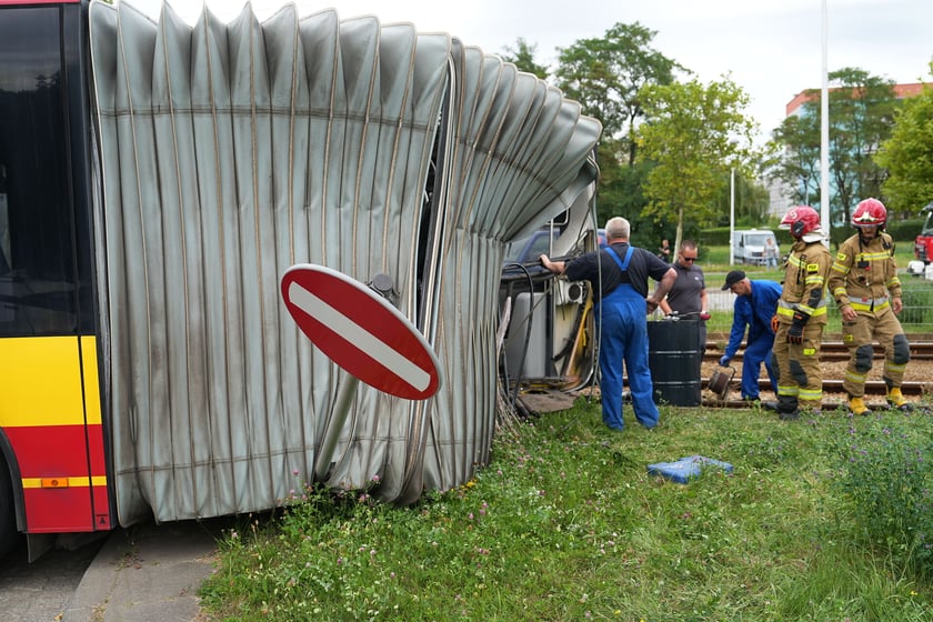 21 sierpnia na wrocławskim Gaju doszło do kolizji z udziałem tramwaju i autobusu