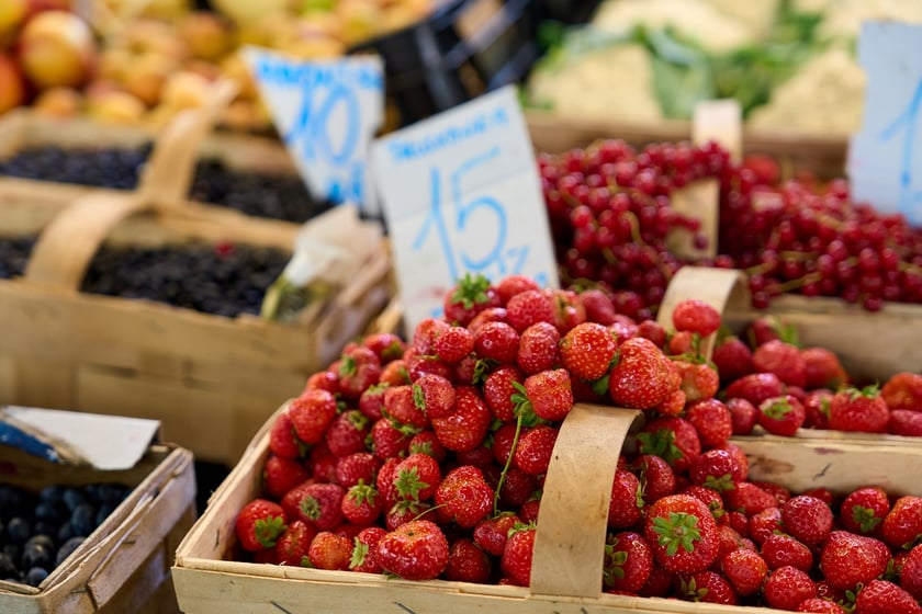 Targ na Ptasiej na wrocławskim osiedlu Nadodrze