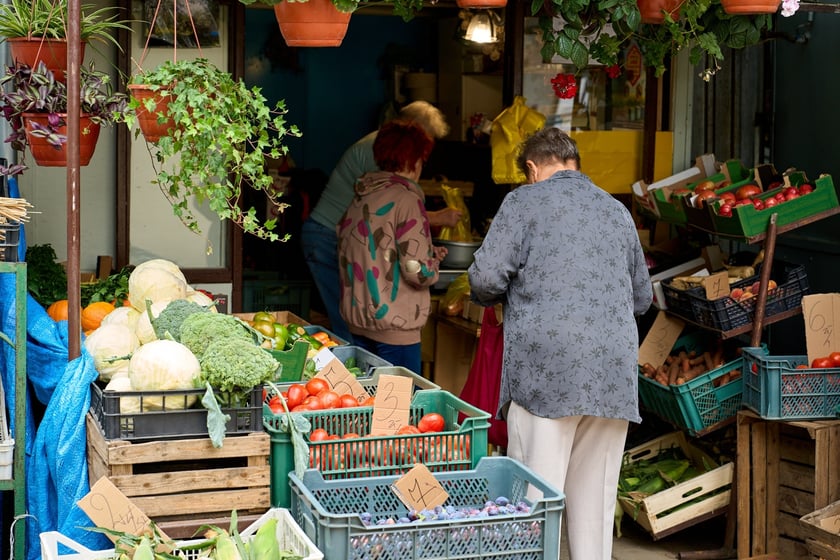 Targ na Ptasiej na wrocławskim osiedlu Nadodrze