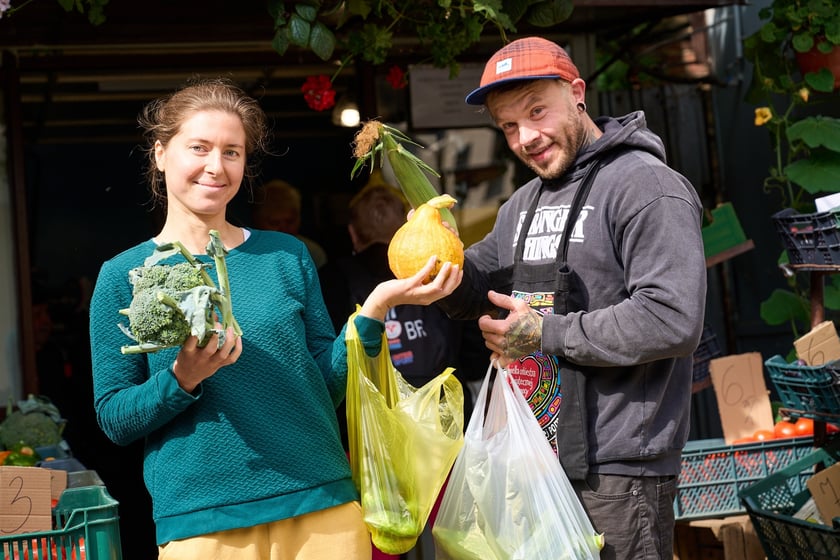 Targ na Ptasiej na wrocławskim osiedlu Nadodrze