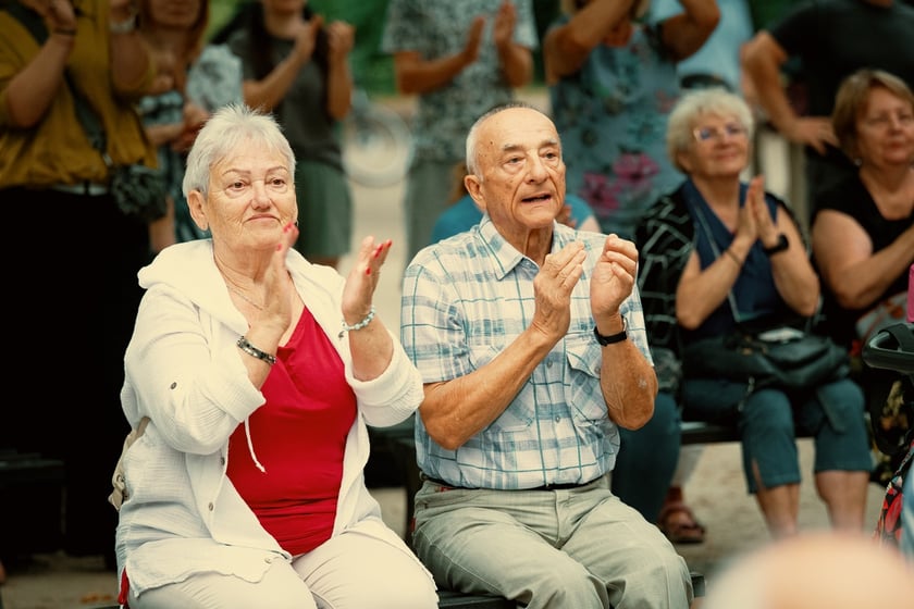 W parku Południowym z koncertem w cyklu „Muzyczne Parki Wrocławia” wystąpiła Marzena Słowik z zespołem „Słowik e os pássaros do amor”.