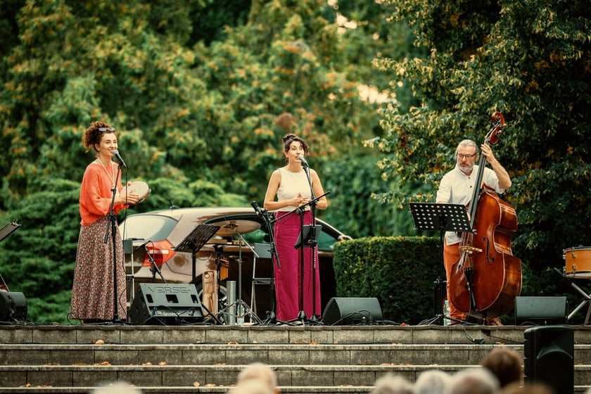 W parku Południowym z koncertem w cyklu „Muzyczne Parki Wrocławia” wystąpiła Marzena Słowik z zespołem „Słowik e os pássaros do amor”.