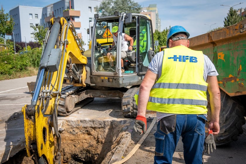 Ruszyła wymiana rurociągu na ulicy Bajana