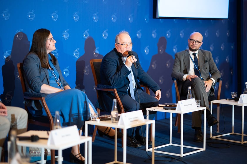 Panel międzynarodowy "Praga, Drezno i Wrocław - co czeka ten nowy, rosnący w siłę trójkąt?" - Forum Ekonomiczne w Karpaczu 2025