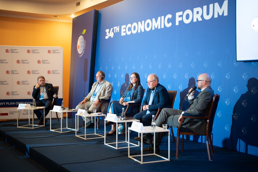 Panel międzynarodowy&nbsp;"Praga, Drezno i Wrocław - co czeka ten nowy, rosnący w siłę tr&oacute;jkąt?" - Forum Ekonomiczne w Karpaczu 2025