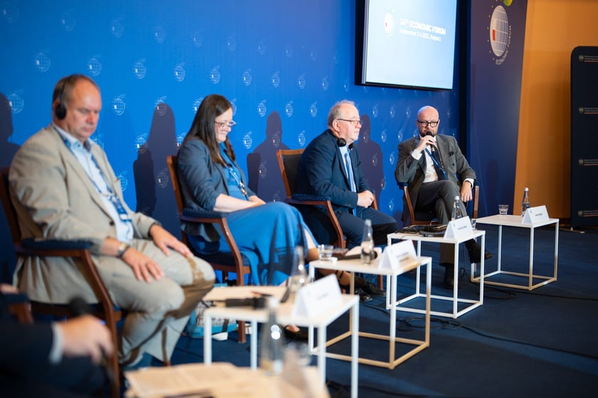 Panel międzynarodowy&nbsp;"Praga, Drezno i Wrocław - co czeka ten nowy, rosnący w siłę tr&oacute;jkąt?" - Forum Ekonomiczne w Karpaczu 2025