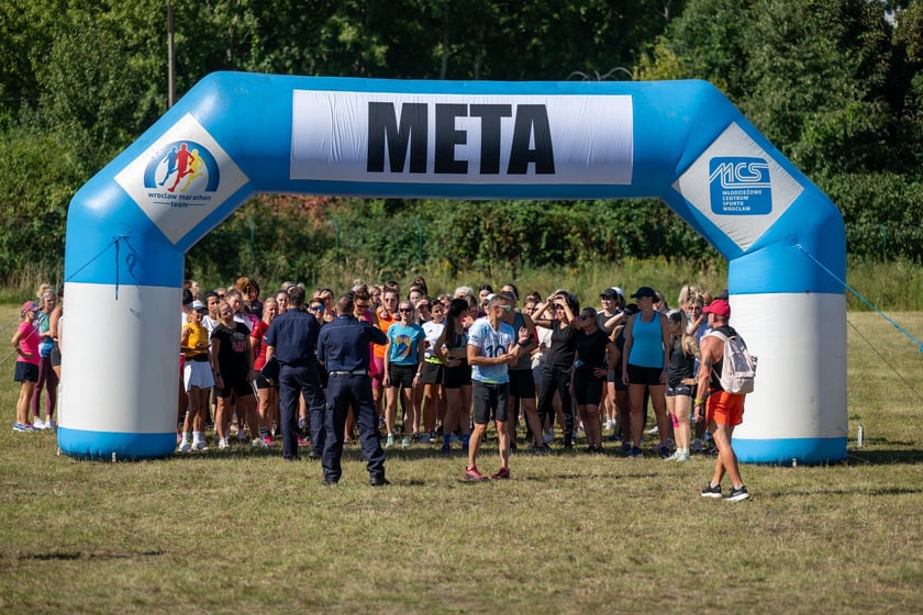 IPAPOLRUN 2025 we Wrocławiu - bieg funkcjonariuszek i pracownic cywilnych policji z Dolnego Śląska, z okazji 100-lecia kobiet w policji