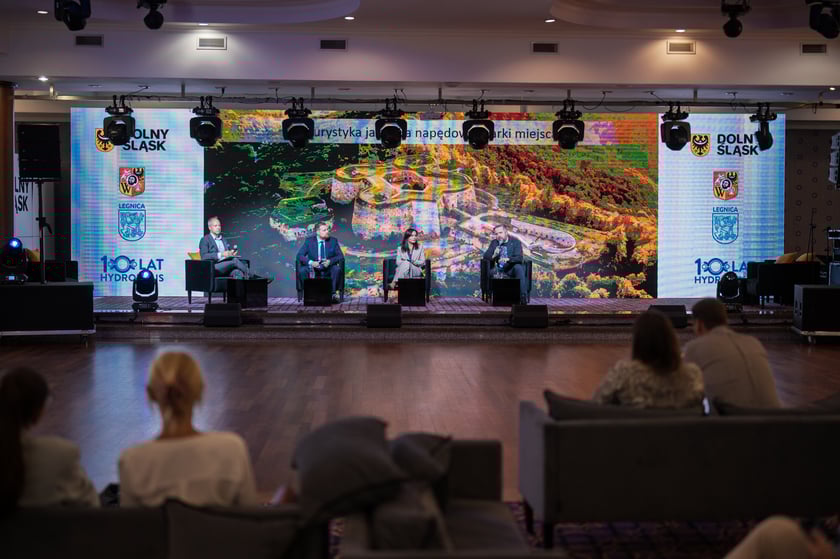 "Turystyka jako siła napędowa marki miejsca" - panel na Forum Ekonomicznym 2025 w Karpaczu