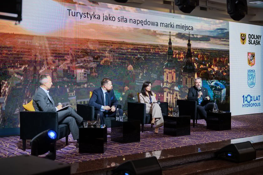 "Turystyka jako siła napędowa marki miejsca" - panel na Forum Ekonomicznym 2025 w Karpaczu