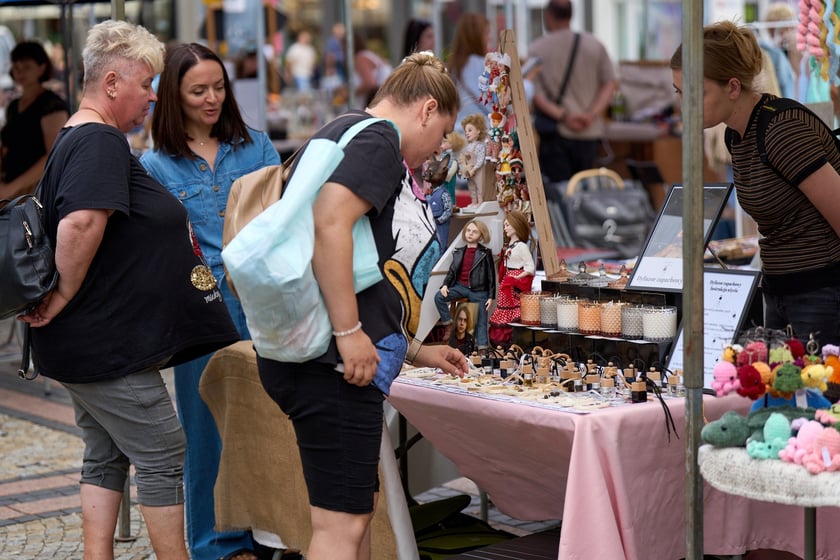 Artishop. Targi rzeczy niepospolitych na  ul. Szewskiej - weekend 5-7 września