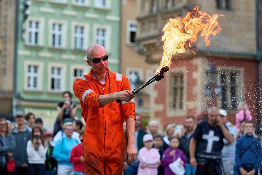 Podróżny festiwal artystów ulicznych Busker Tour na wrocławskim Rynku - 5 i 6 września 2025 r.
