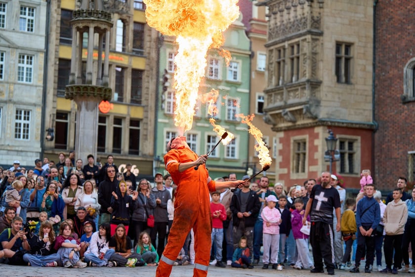 Podróżny festiwal artystów ulicznych Busker Tour na wrocławskim Rynku - 5 i 6 września 2025 r.