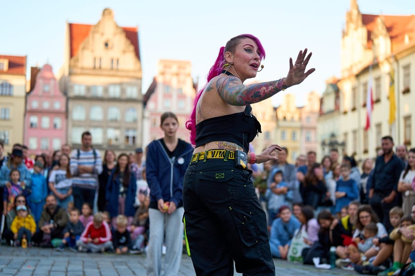 Podróżny festiwal artystów ulicznych Busker Tour na wrocławskim Rynku - 5 i 6 września 2025 r.