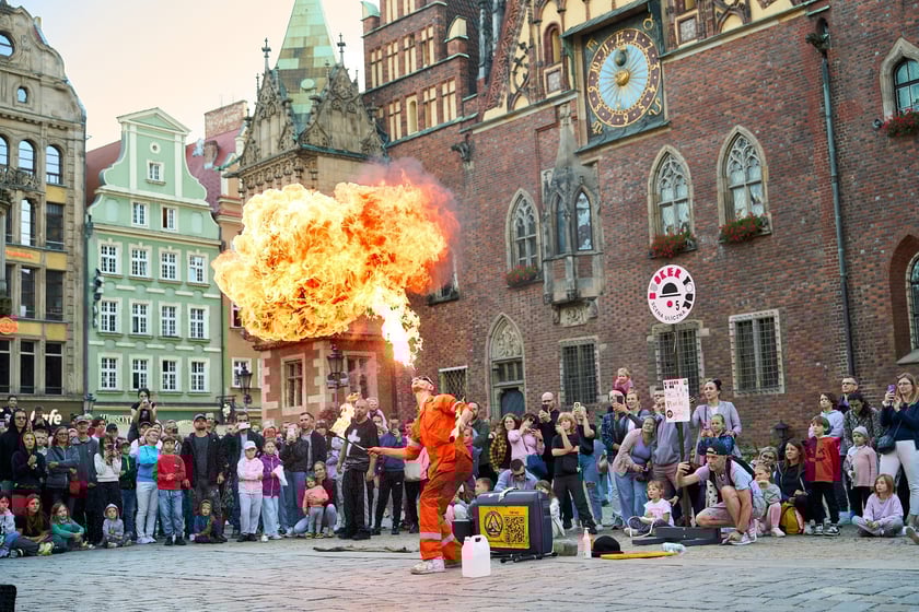 Podróżny festiwal artystów ulicznych Busker Tour na wrocławskim Rynku - 5 i 6 września 2025 r.