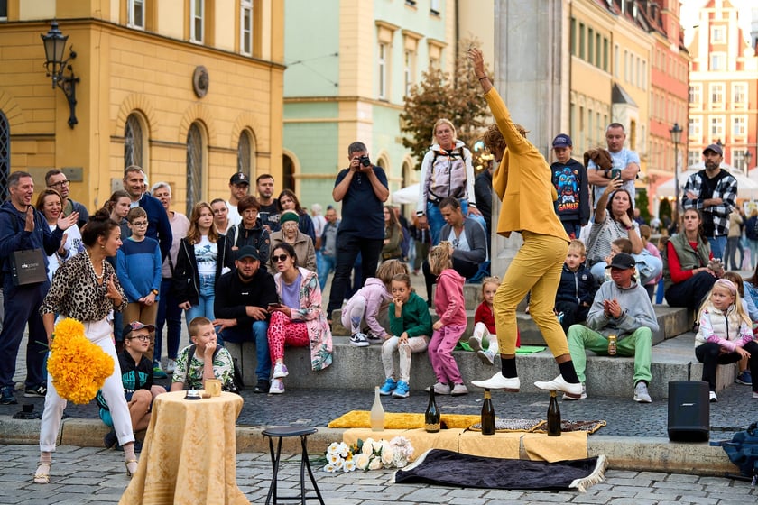 Podróżny festiwal artystów ulicznych Busker Tour na wrocławskim Rynku - 5 i 6 września 2025 r.