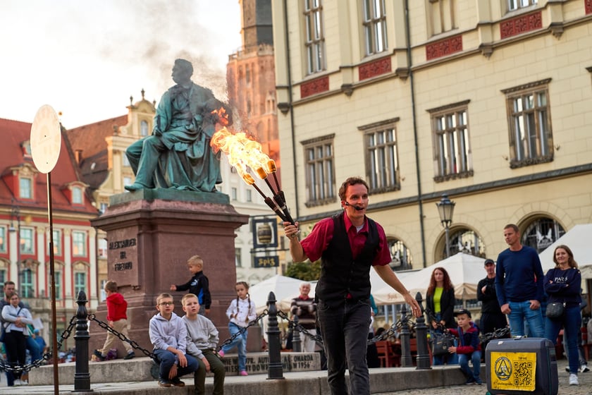 Podróżny festiwal artystów ulicznych Busker Tour na wrocławskim Rynku - 5 i 6 września 2025 r.