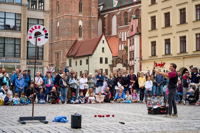 Podróżny festiwal artystów ulicznych Busker Tour na wrocławskim Rynku - 5 i 6 września 2025 r.