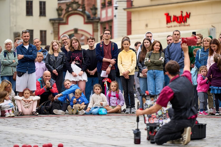 Podróżny festiwal artystów ulicznych Busker Tour na wrocławskim Rynku - 5 i 6 września 2025 r.