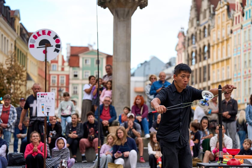Podróżny festiwal artystów ulicznych Busker Tour na wrocławskim Rynku - 5 i 6 września 2025 r.