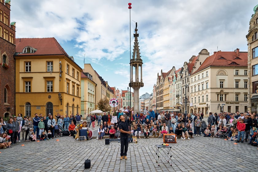 Podróżny festiwal artystów ulicznych Busker Tour na wrocławskim Rynku - 5 i 6 września 2025 r.