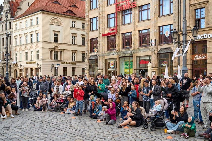 Podróżny festiwal artystów ulicznych Busker Tour na wrocławskim Rynku - 5 i 6 września 2025 r.