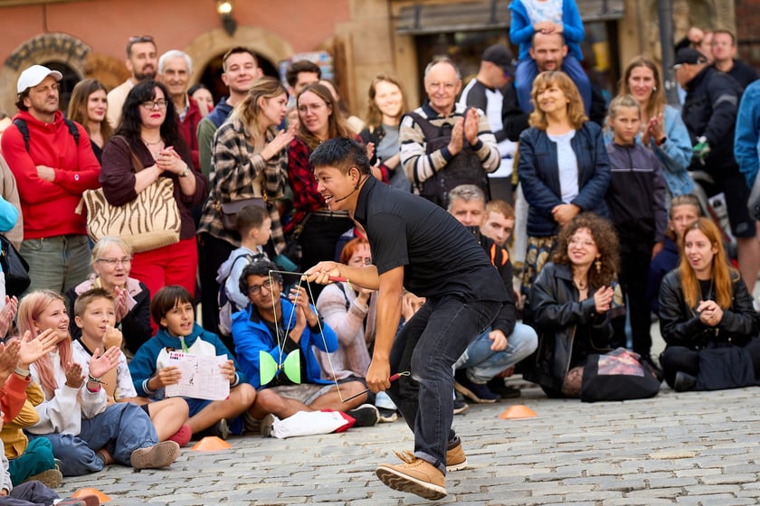 Podróżny festiwal artystów ulicznych Busker Tour na wrocławskim Rynku - 5 i 6 września 2025 r.