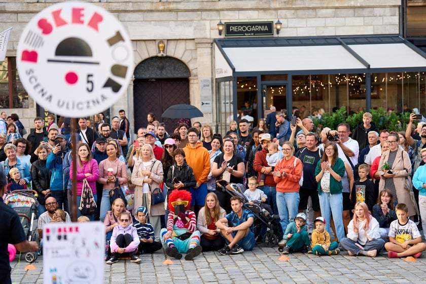 Podróżny festiwal artystów ulicznych Busker Tour na wrocławskim Rynku - 5 i 6 września 2025 r.