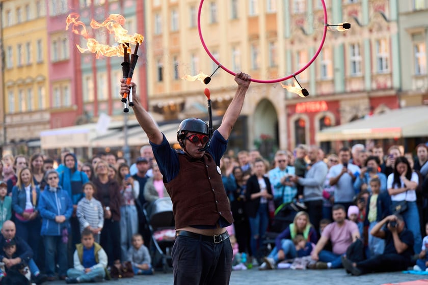 Podróżny festiwal artystów ulicznych Busker Tour na wrocławskim Rynku - 5 i 6 września 2025 r.