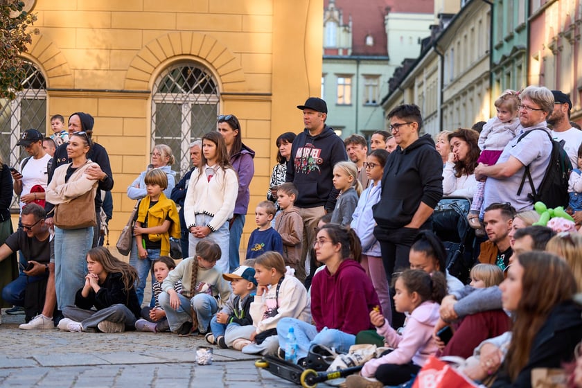 Podróżny festiwal artystów ulicznych Busker Tour na wrocławskim Rynku - 5 i 6 września 2025 r.