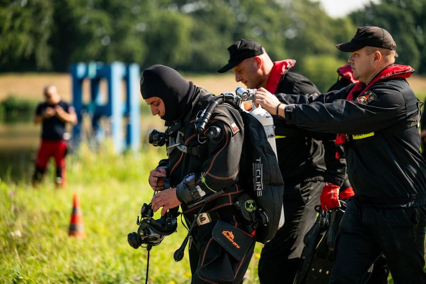 Ćwiczenia służb we Wrocławiu - Wyspa 2025 uczy jak wsp&oacute;łdziałać podczas powodzi