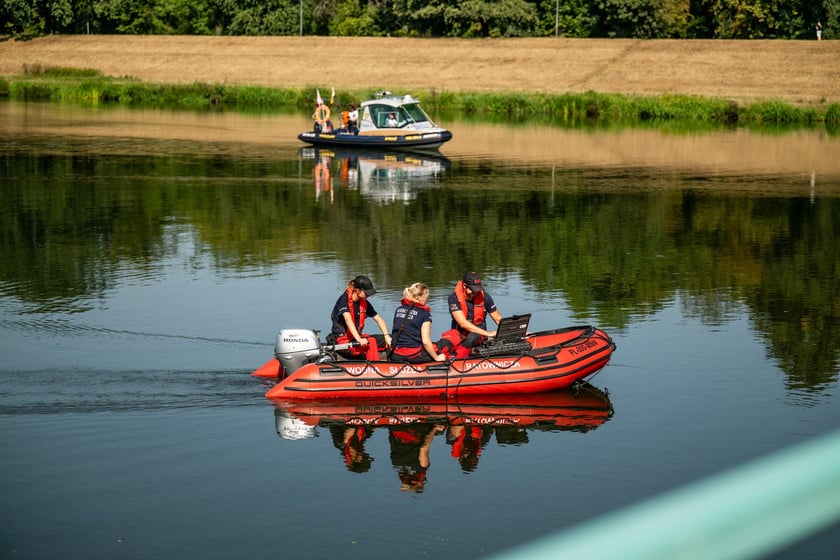 Ćwiczenia służb we Wrocławiu - Wyspa 2025 uczy jak wsp&oacute;łdziałać podczas powodzi