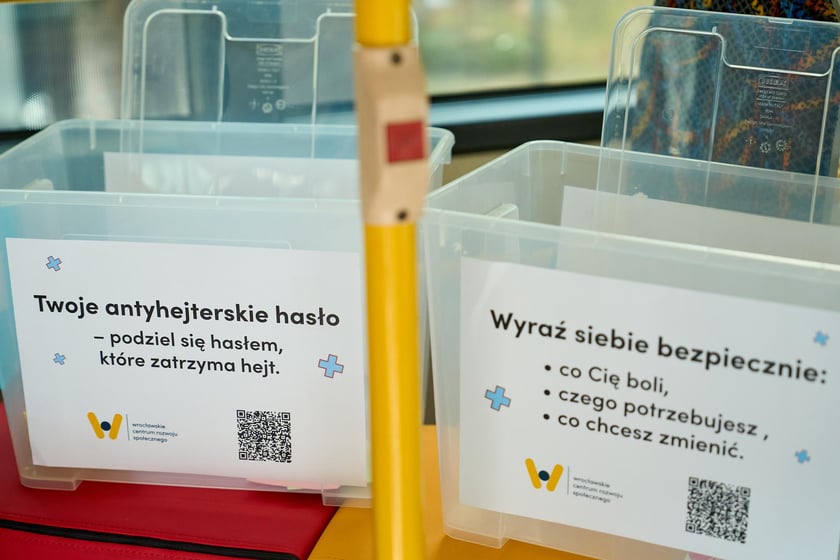 Specjalny autobus przywiózł akcję HejTy Reaguj do Liceum nr 8 im. Bolesława Krzywoustego