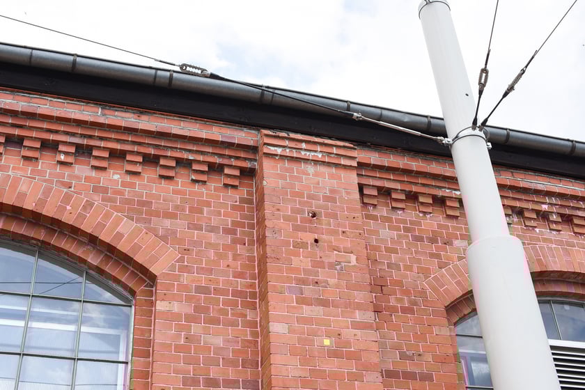 Zabytkowa hala na zajezdni Borek, lato 2025